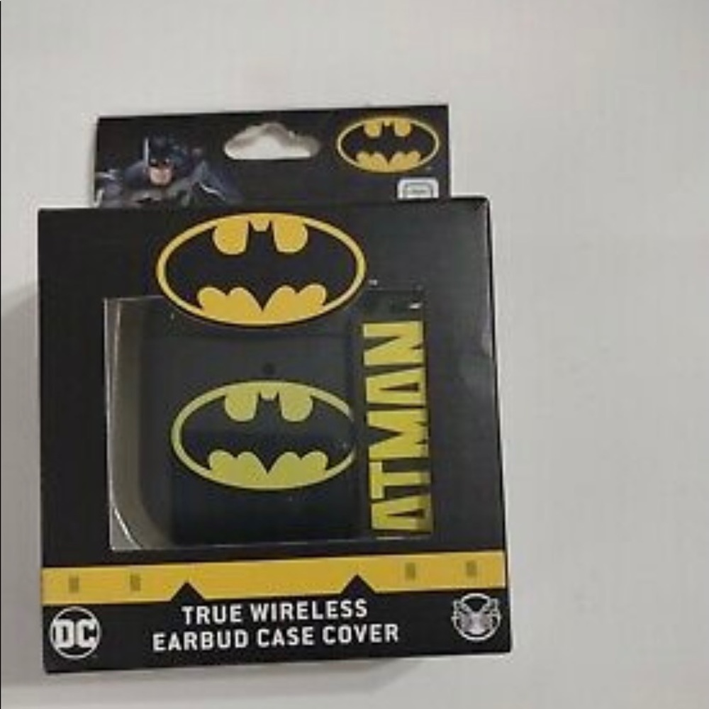 Culturefly Batman True Wireless Earbud Case Cover
